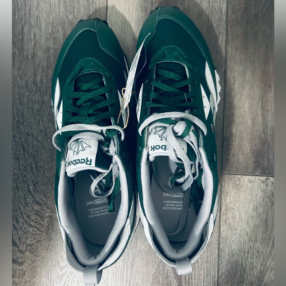 New greenReebok LX2200 size US 9